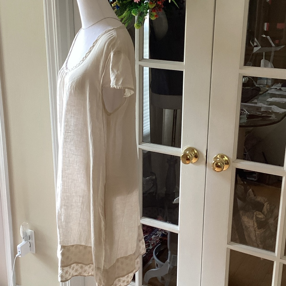 Cream Short Linen Dress With Cap sleeves by Malvinas - Picture 2 of 13